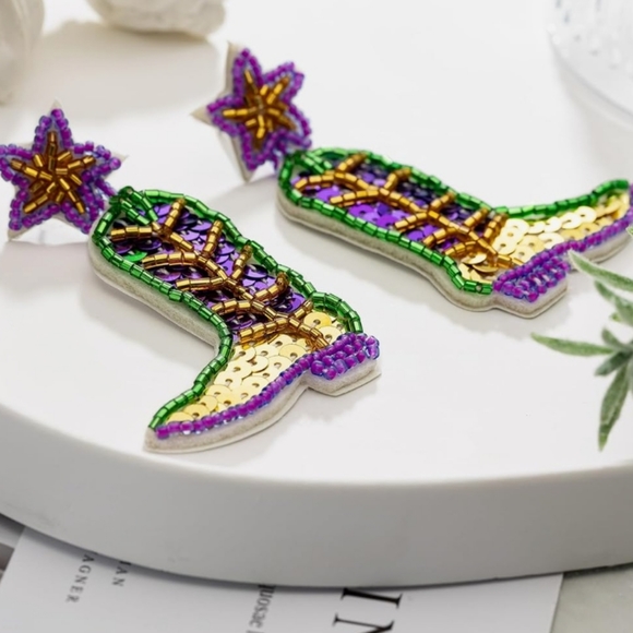 Cowgirl Boots Earrings Mardi Gras Earrings Western Beaded New Orleans Nola - Picture 4 of 9